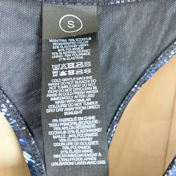 Sweaty Betty Women’s Wave Swimsuit in Blue Snake Print Size Small - Picture 5 of 7